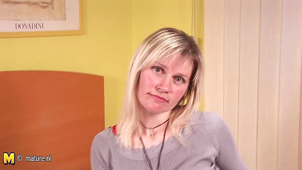 Una mora si casalinghe xxx fa scopare la figa da un avvocato in ufficio