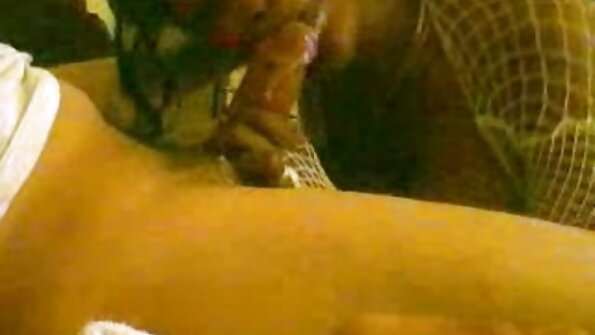 Tesoro bruna con curve sexy cavalca un grosso uccello con video porno donne mature casalinghe gioia