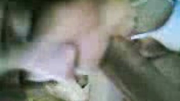 Una cagna con un culo rotondo e caldo viene scopata nella sua video porno casalinghe tettone figa stretta bagnata